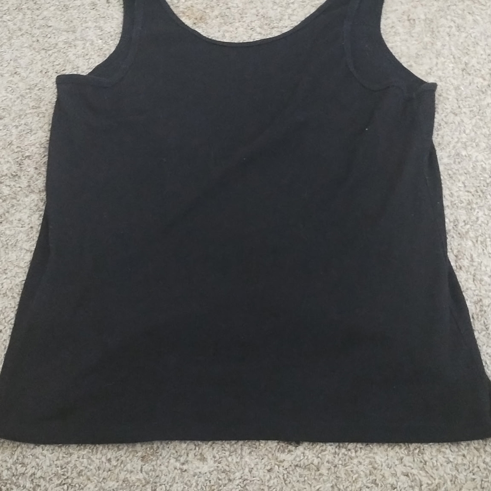Bundle Of 4 Tank Tops - Picture 10 of 12